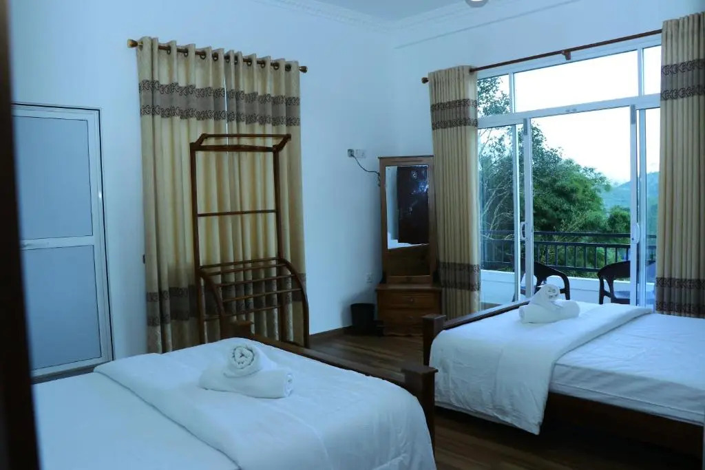 White House Bungalow Hatton
