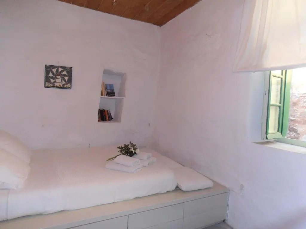 Hidesign Athens Traditional Stone house in Kea