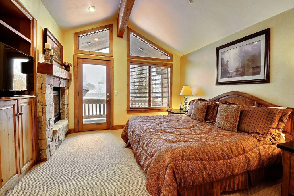 Abode at Arrowood