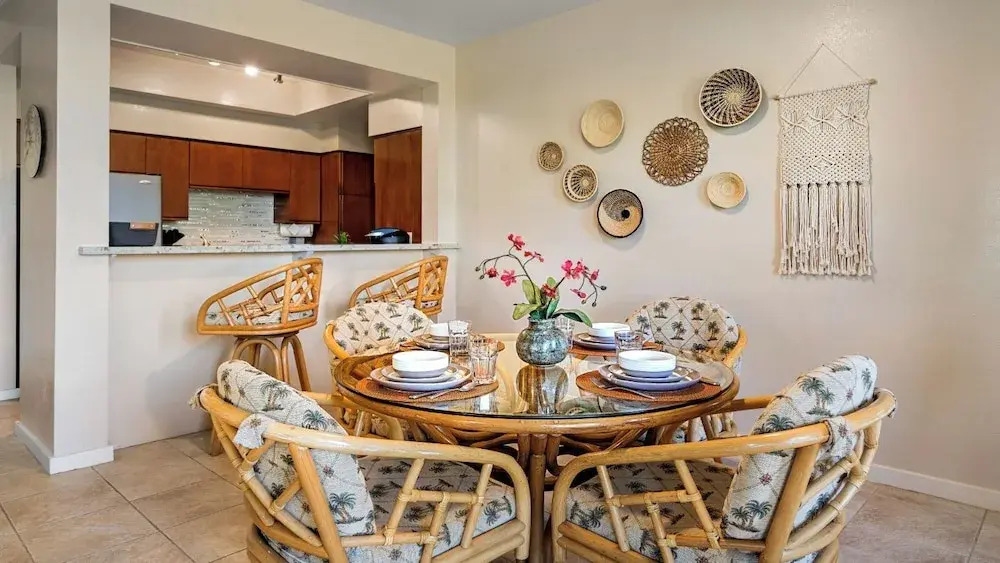 Spacious Hawaiian Unit w/ Lagoon View - AC & Wifi - Vrkcv