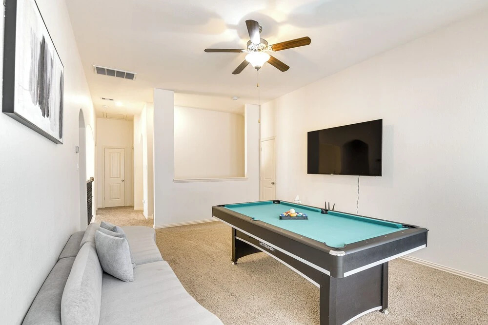 22 Mi to Dtwn Houston: Spacious Baytown Home!