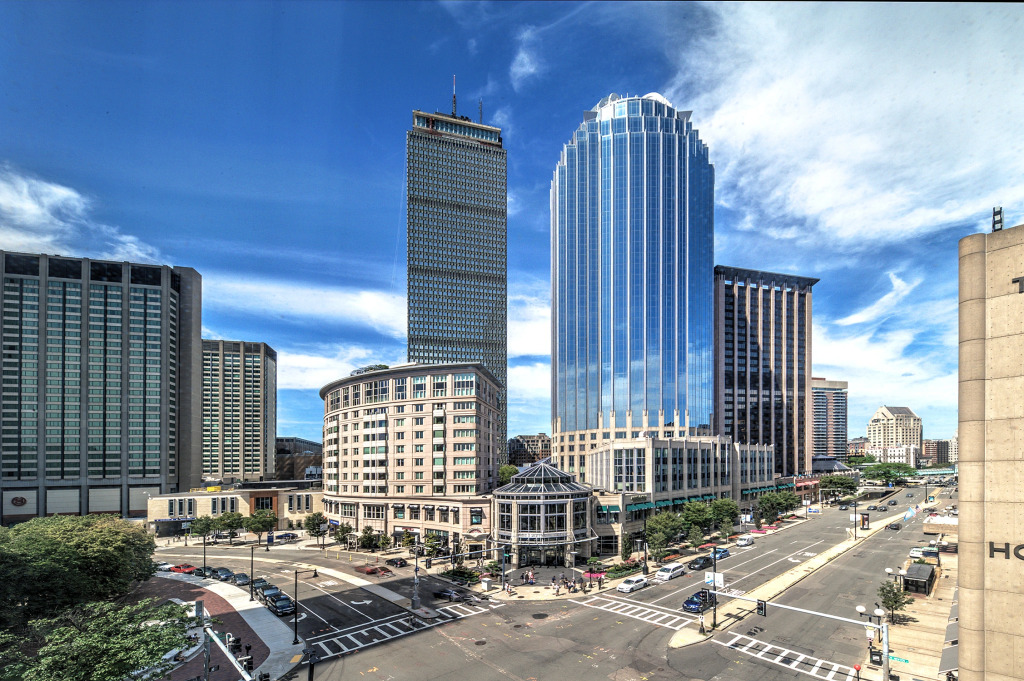 Awesome Apt in the Heart of Back Bay!