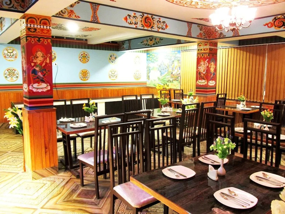 Retreat Hotel & Spa