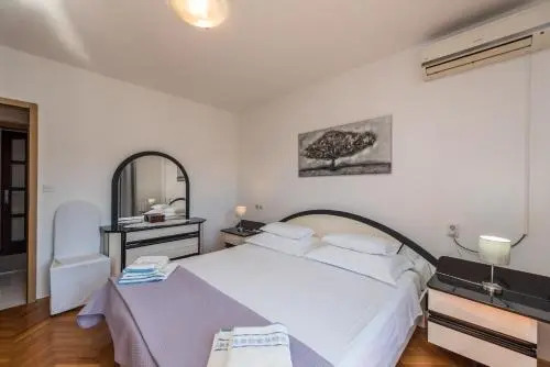 Stedi Apartment