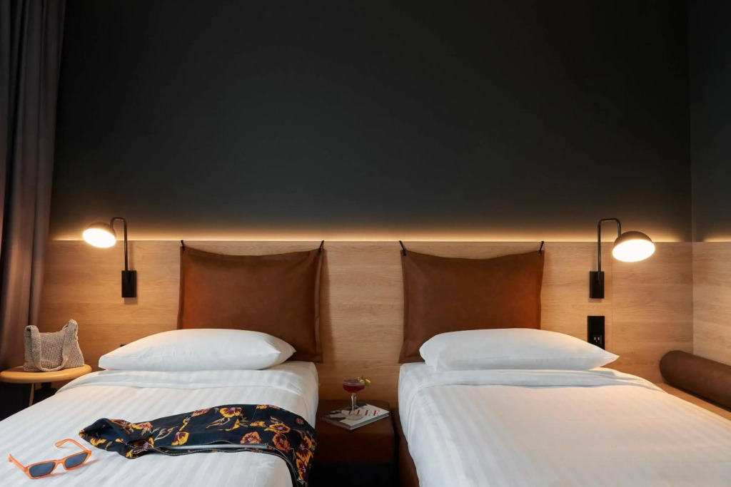 Moxy Antibes Sophia Antipolis