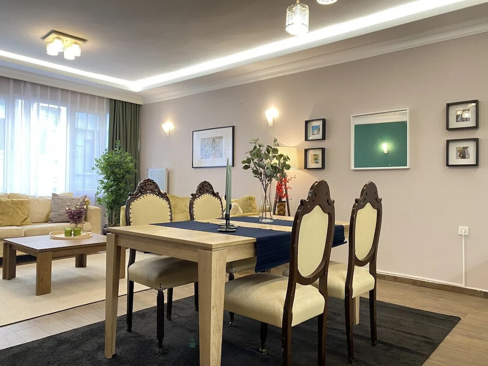 Missafir Sleek and Central Flat in Nisantasi