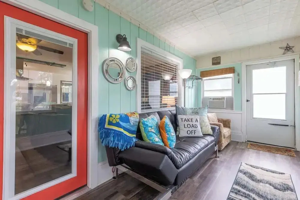 Lazy Cove Waterfront Getaway on Lake Lbj!