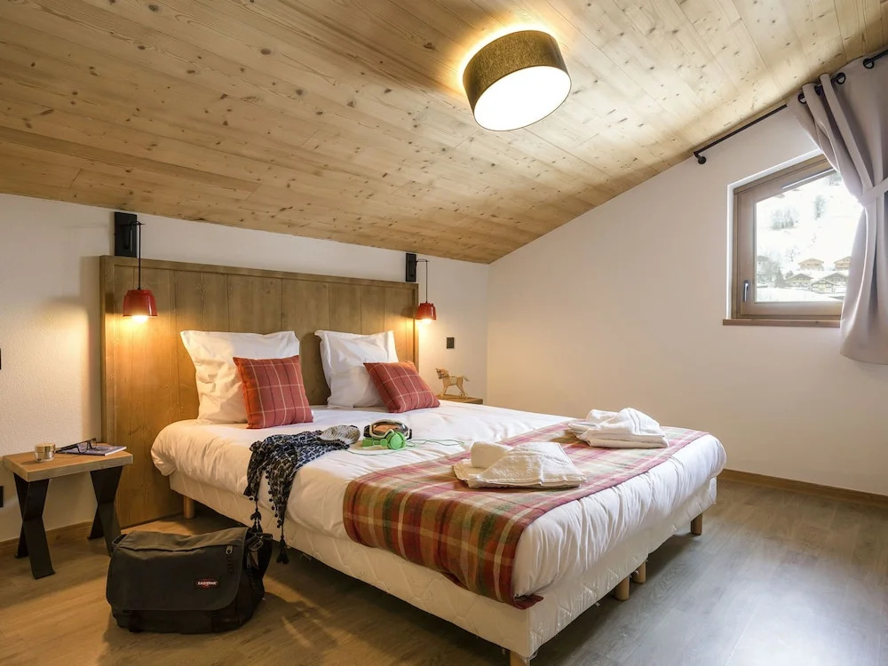 Adult-friendly Alpine Flat