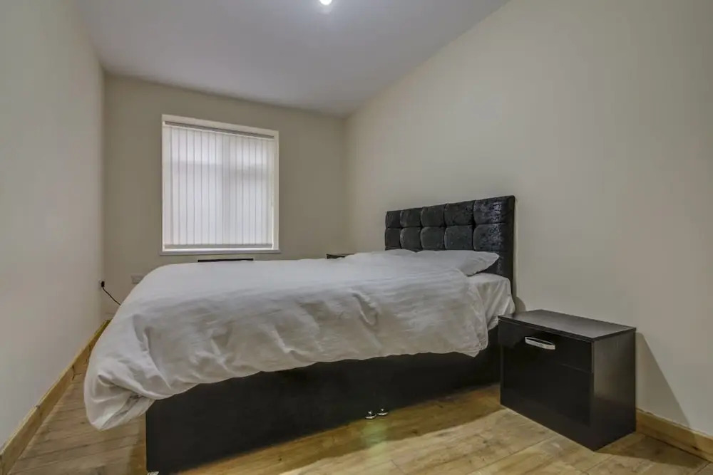 2 Bedroom, Luxury Apartments Throstle's Nest