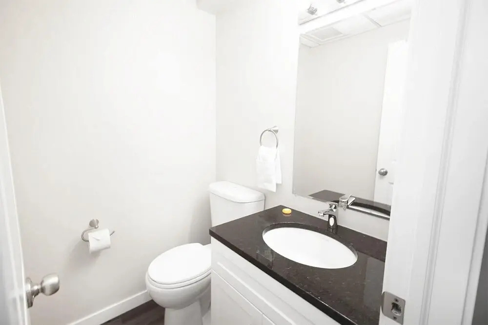 Cozy One Bedroom in a Historic Home on the Assiniboine River Lower Level Unit With Den in Wolseley Parking Included