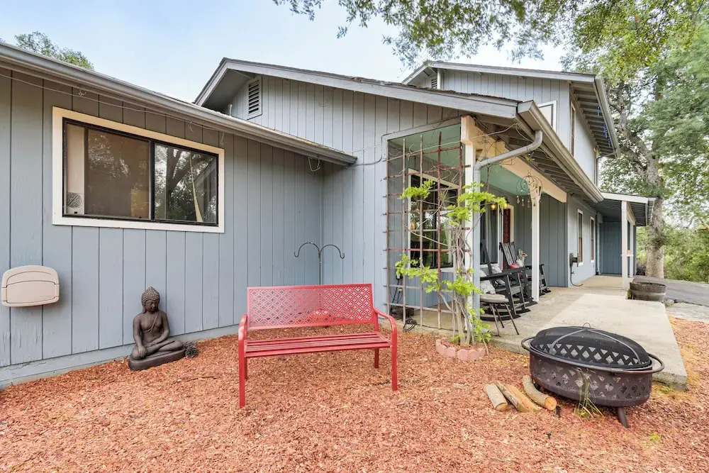 Yosemite Wellbeing Retreat on 5 Acres w/ Mtn Views