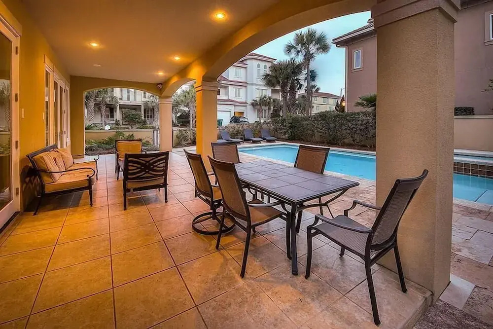 Bella Destina 5 Bedroom Holiday Home by Five Star Properties