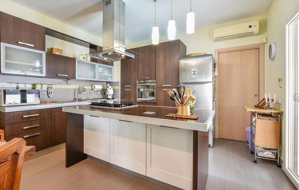 Stunning Home in Partinico With 2 Bedrooms, Private Swimming Pool and Outdoor Swimming Pool