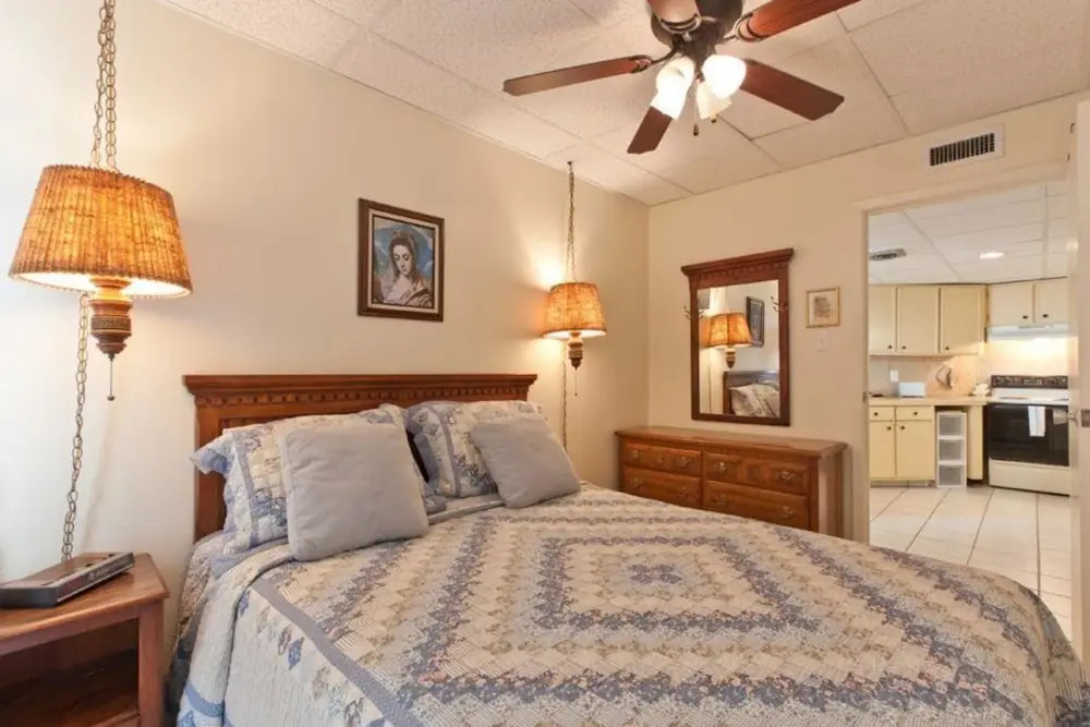 Aquarius Condominium 708