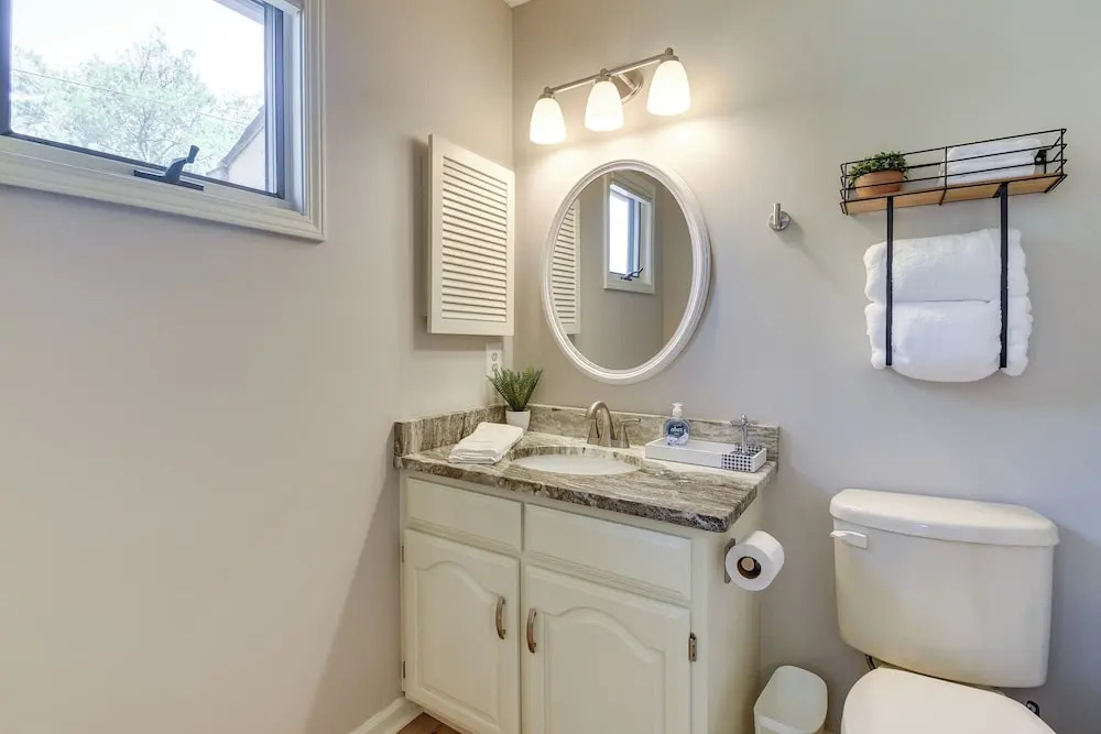Walk to North Myrtle Beach: Family-friendly Home!