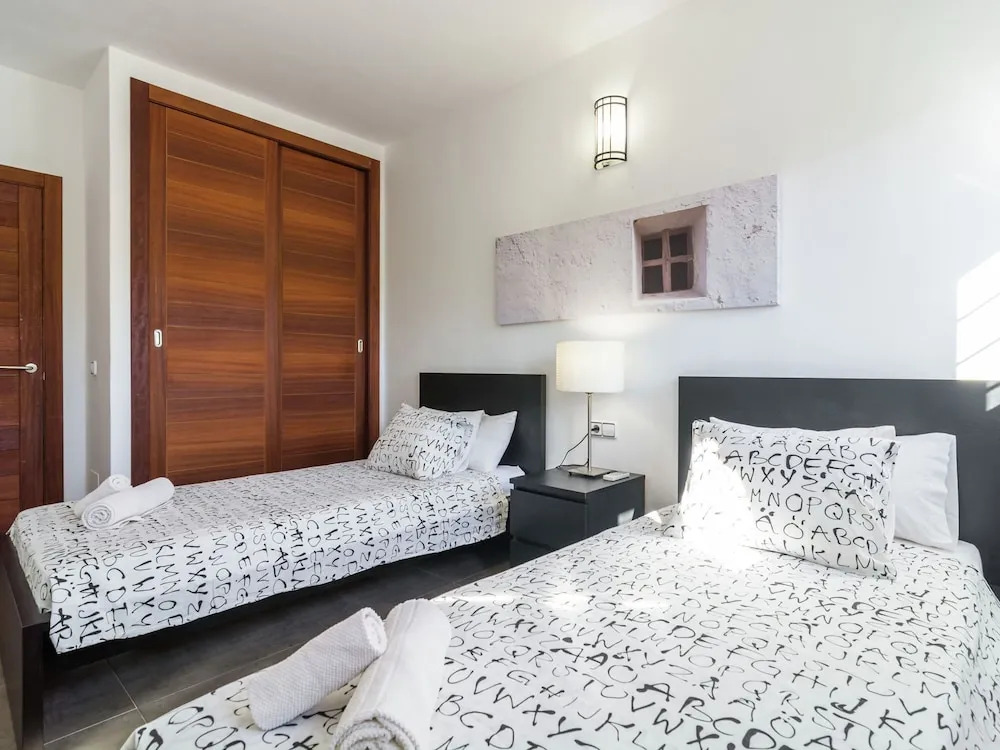 Extravagant Villa in Can Tomas with Pool & Hot Tub