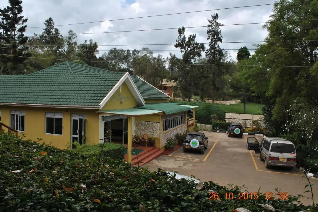Little Woods Inn