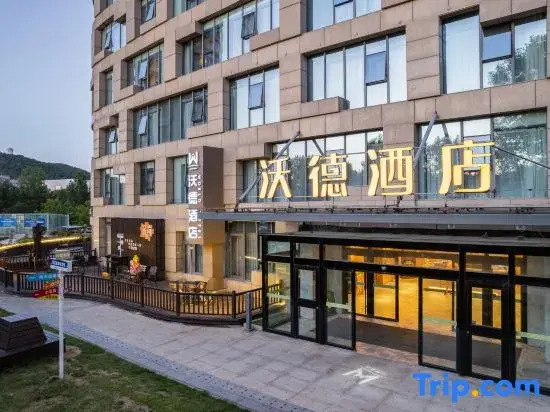 World Hotel