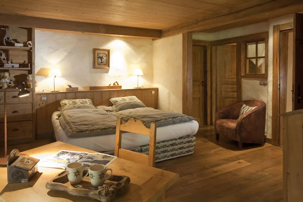 Chalet-Hôtel Les Fermes de Pierre & Anna