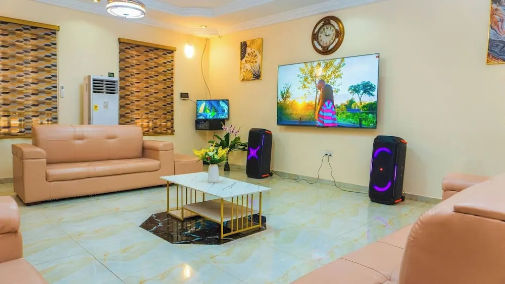 Premium Six-Bedroom Villa at East Legon Near Accra Airport