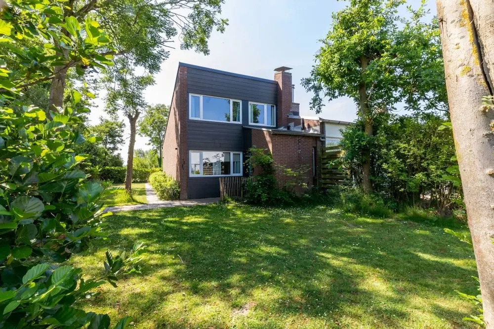 Comfort Holiday Home Near Beach