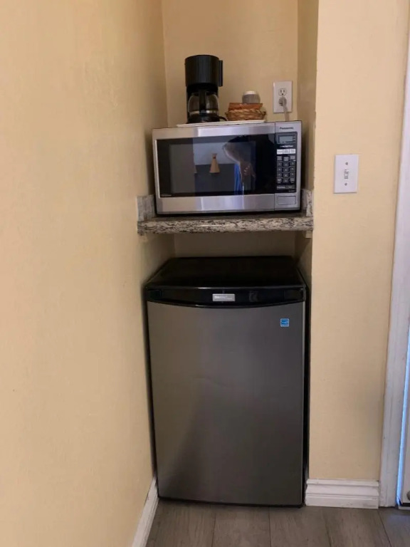 Oasis Inn and Suites