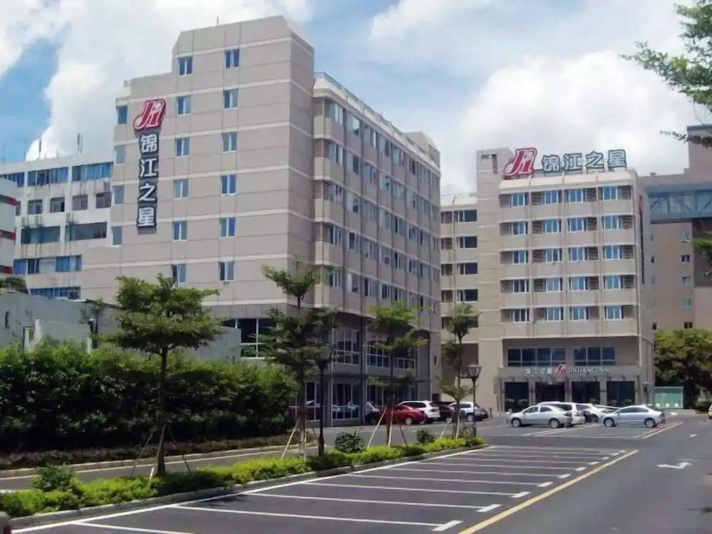 Jinjiang Inn Xiangzhou Inter-city Bus Station Hotel