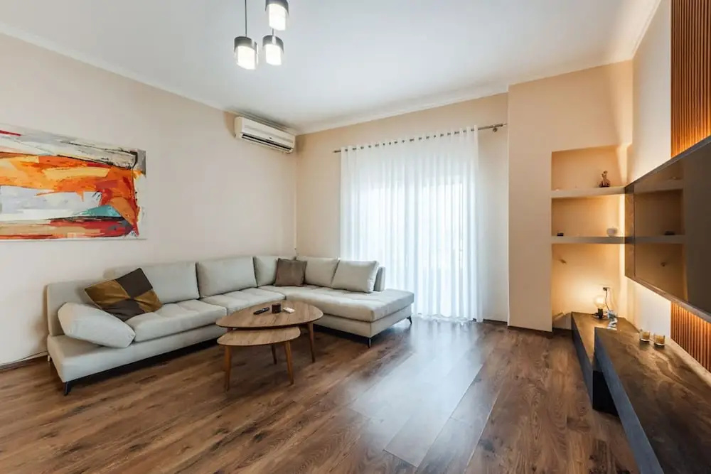The Old-clock Apartment Modern 2BR