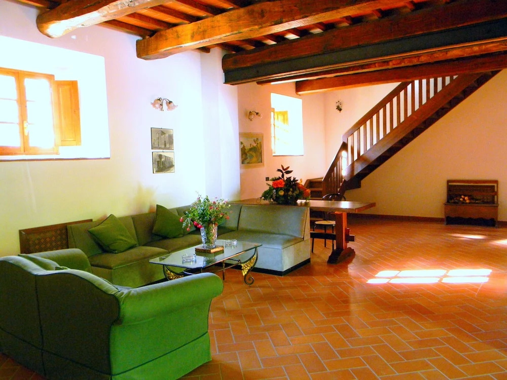 Agriturismo Avanella Appartamenti a 150 mt dalla piscina 150 mt from swimming pool