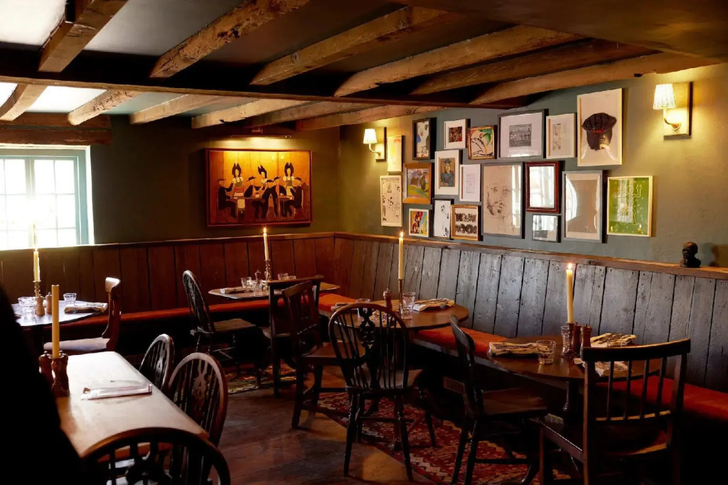 The Queens Head