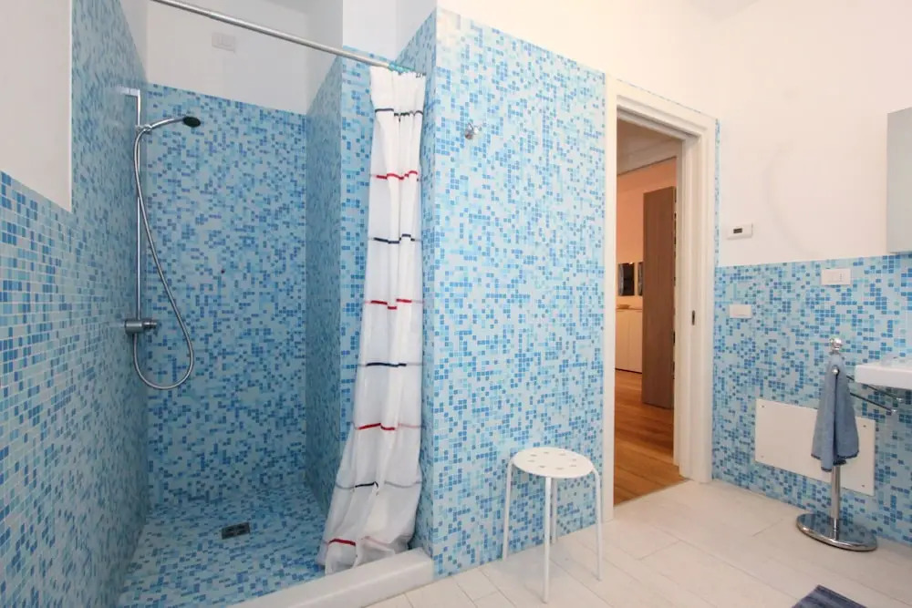 City Apartments - Leonardo