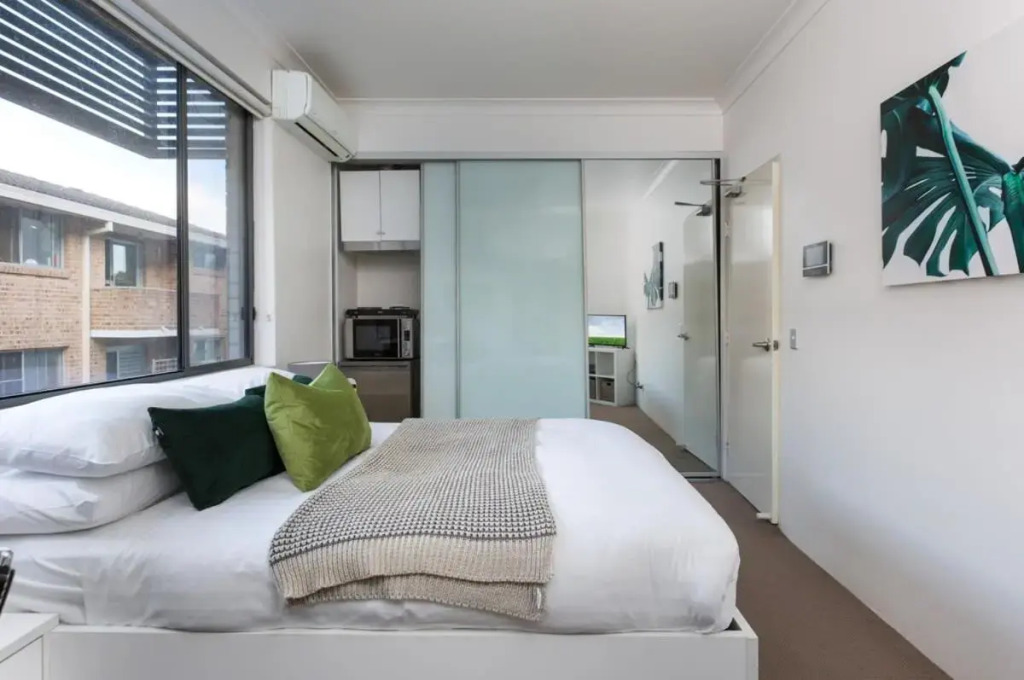 Cosy and Bright Studio Next to Westmead Hospital