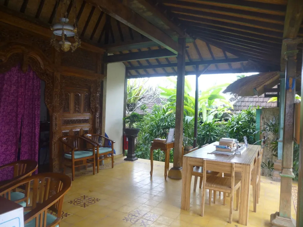 Joglo Taman Sari
