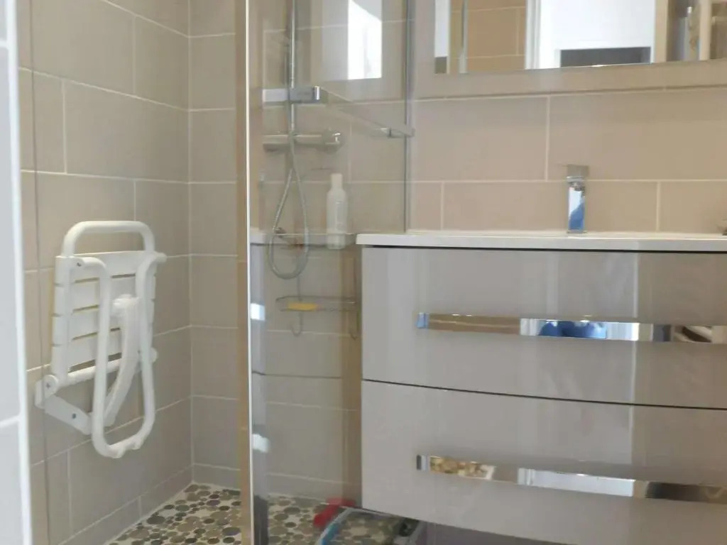 Appartement Villeneuve-Loubet, 3 pièces, 4 personnes - FR-1-252A-11
