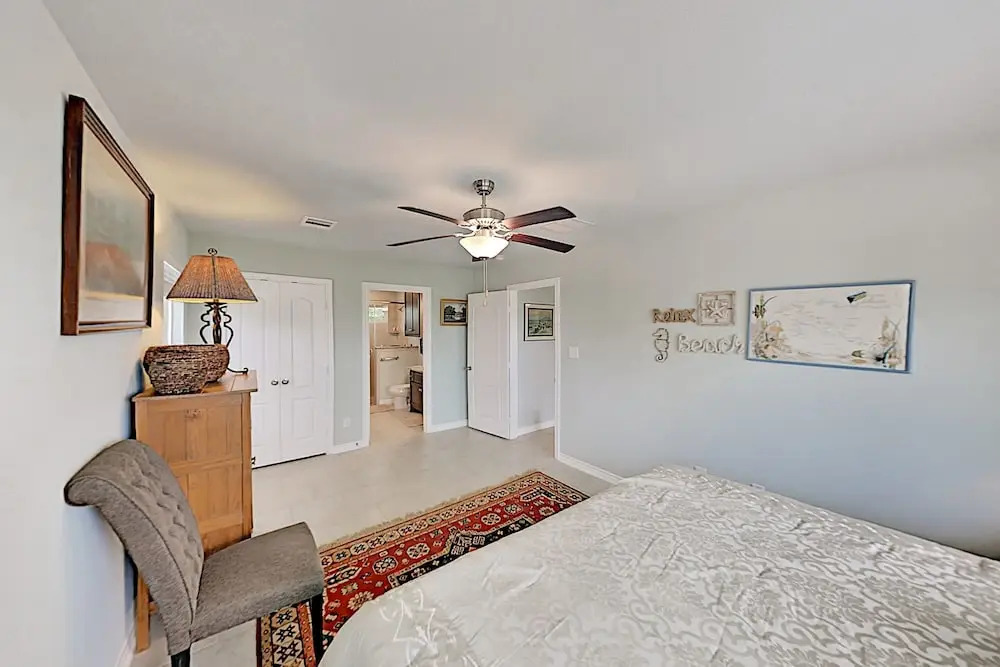 All-suite Bayview W/ Fenced Yard & Roof Deck 2 Bedroom Home