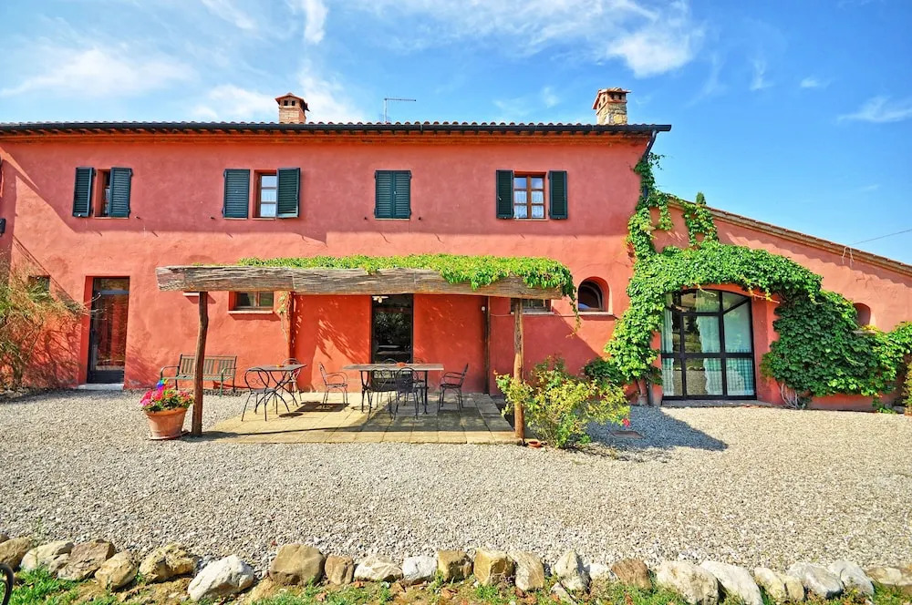 Villa Castiglione by PosarelliVillas