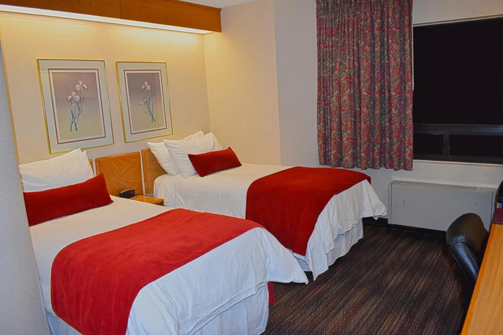 Slumber Inn