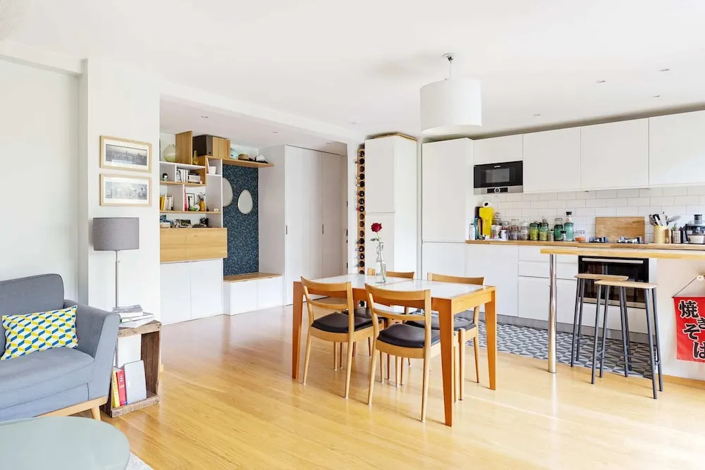 Bright and Modern Apt With Patio in Paris 18th!