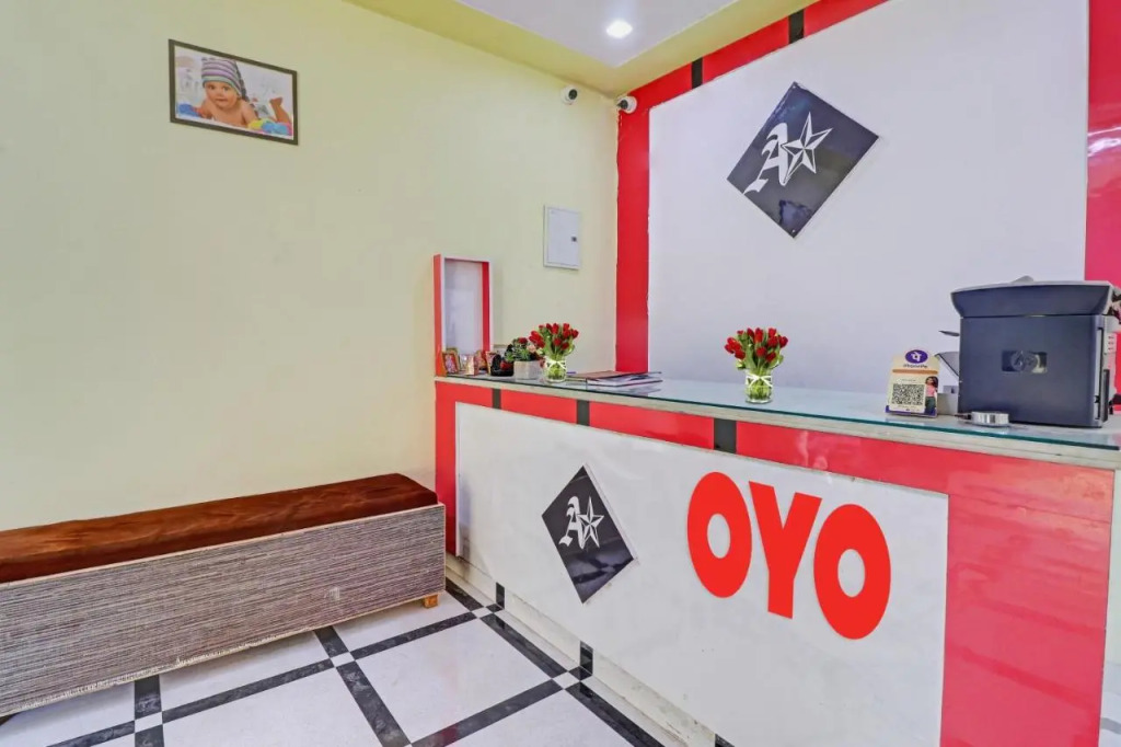 Oyo Flagship 700134 Hotel A Star