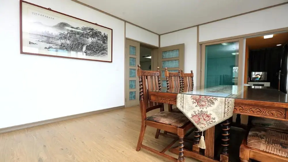 Jeju Ophirhouse Pension