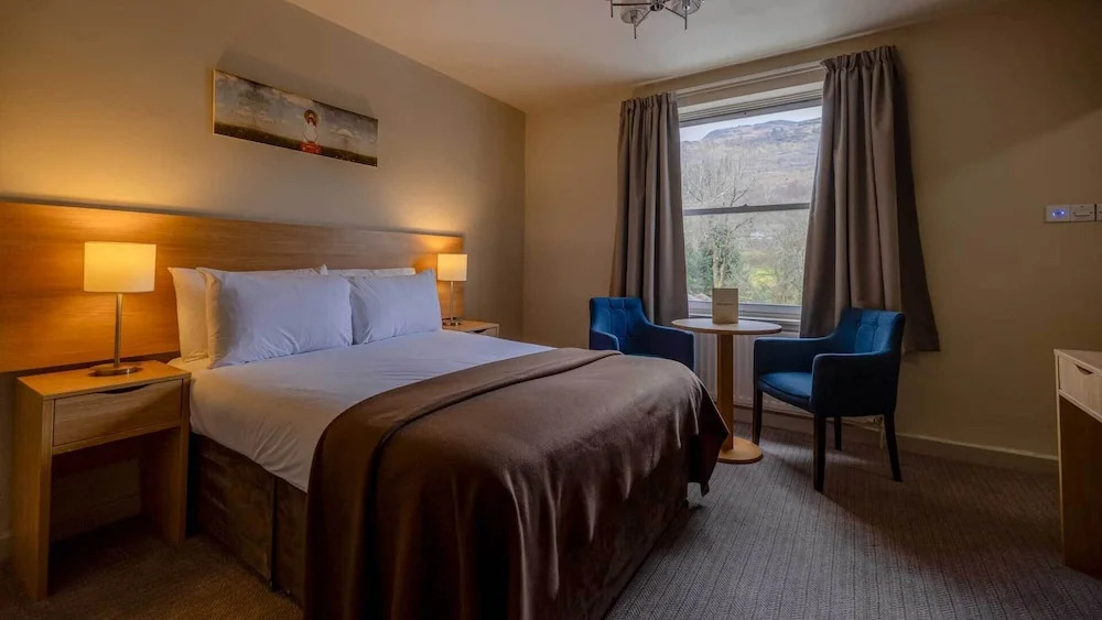 The Tarbet Hotel