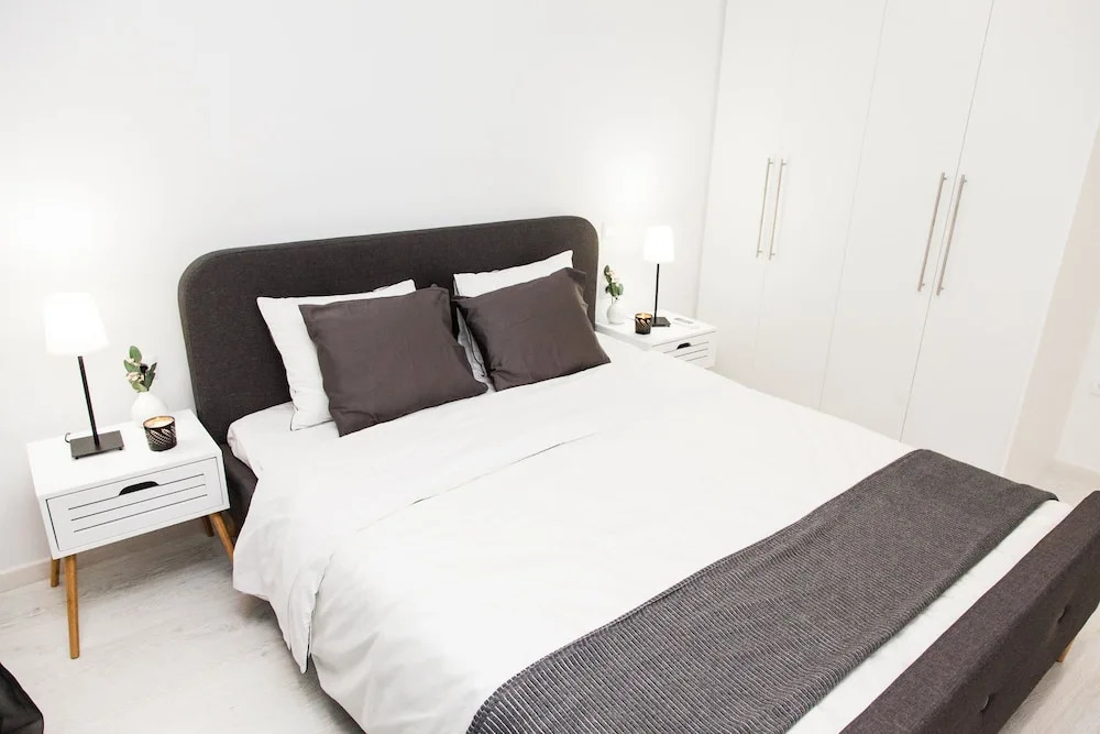 Modern Glamorous Apt in Athens DT