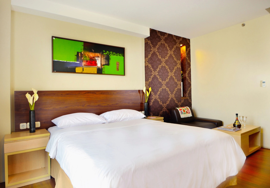 Avissa Suites