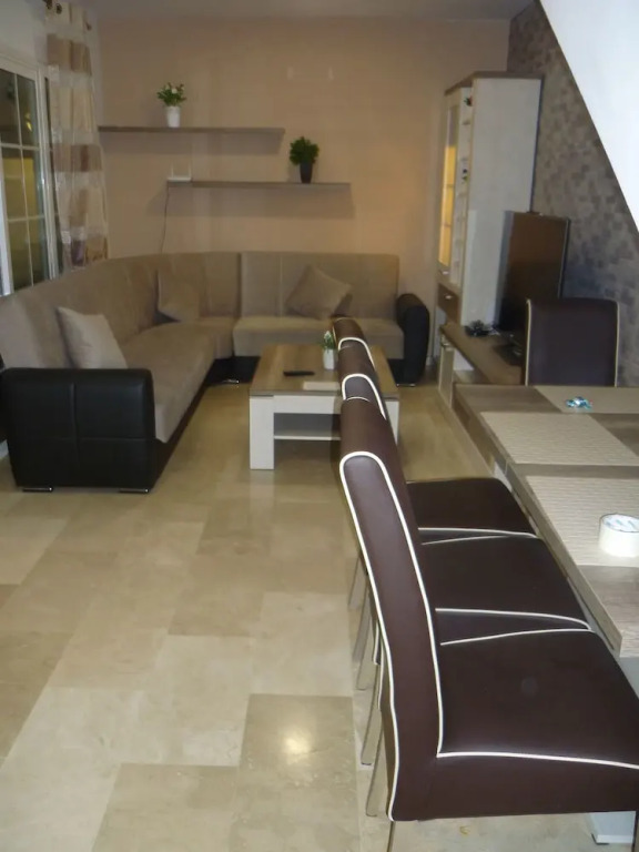 Quiet Modern Duplex