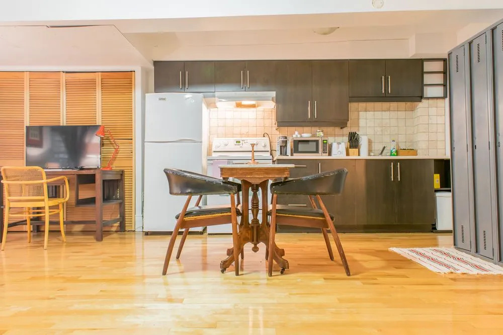 Artsy Studio in Milton Park by Sonder