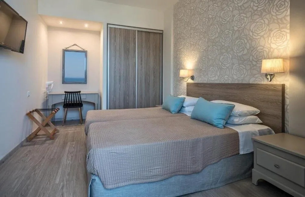 Icarus Suite Apartments