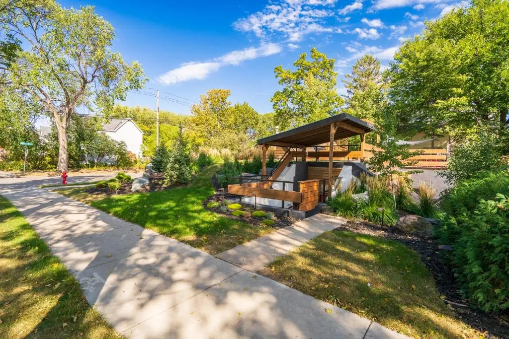 Dove's Nest - Earth Home