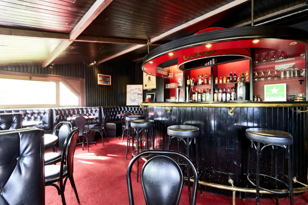 Kyriad Hotel Laval