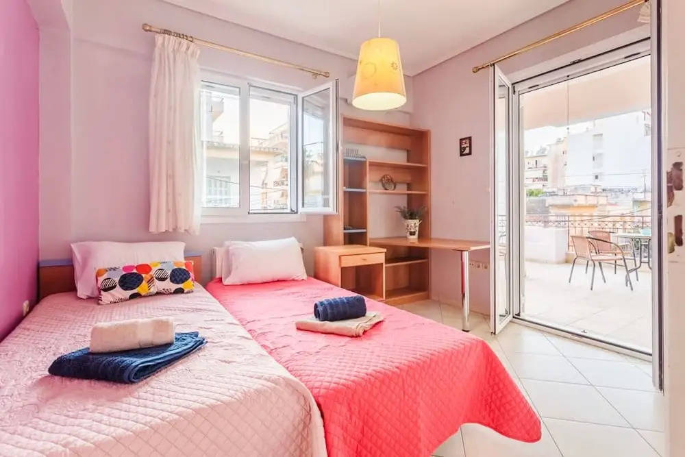 Spacious Urban Haven-family Home Perfect Location