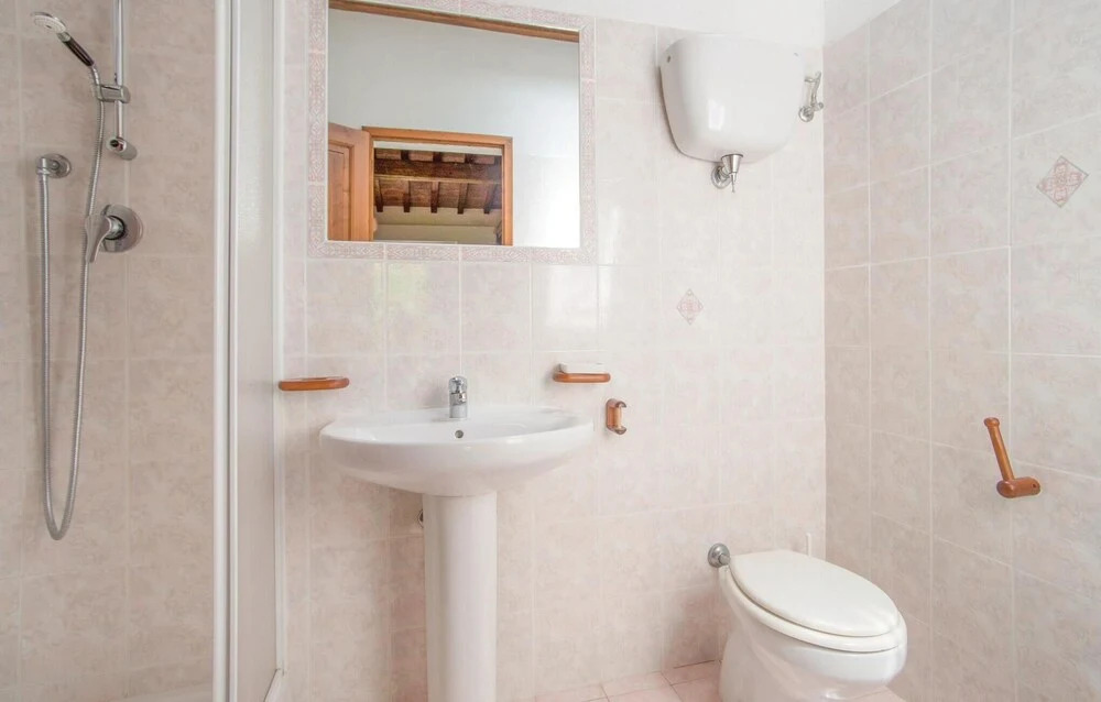 Beautiful Apartment in Castiglione D.lago PG With Wifi and Outdoor Swimming Pool